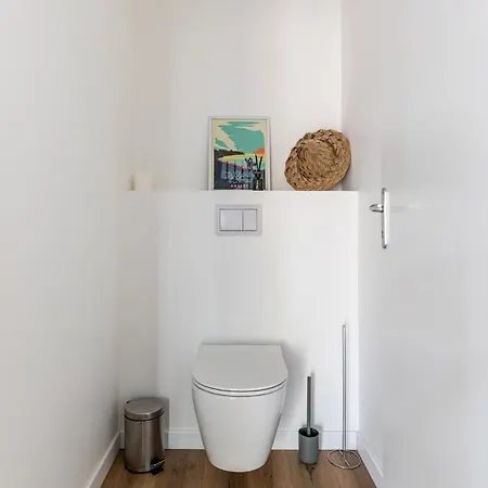 Maison à *